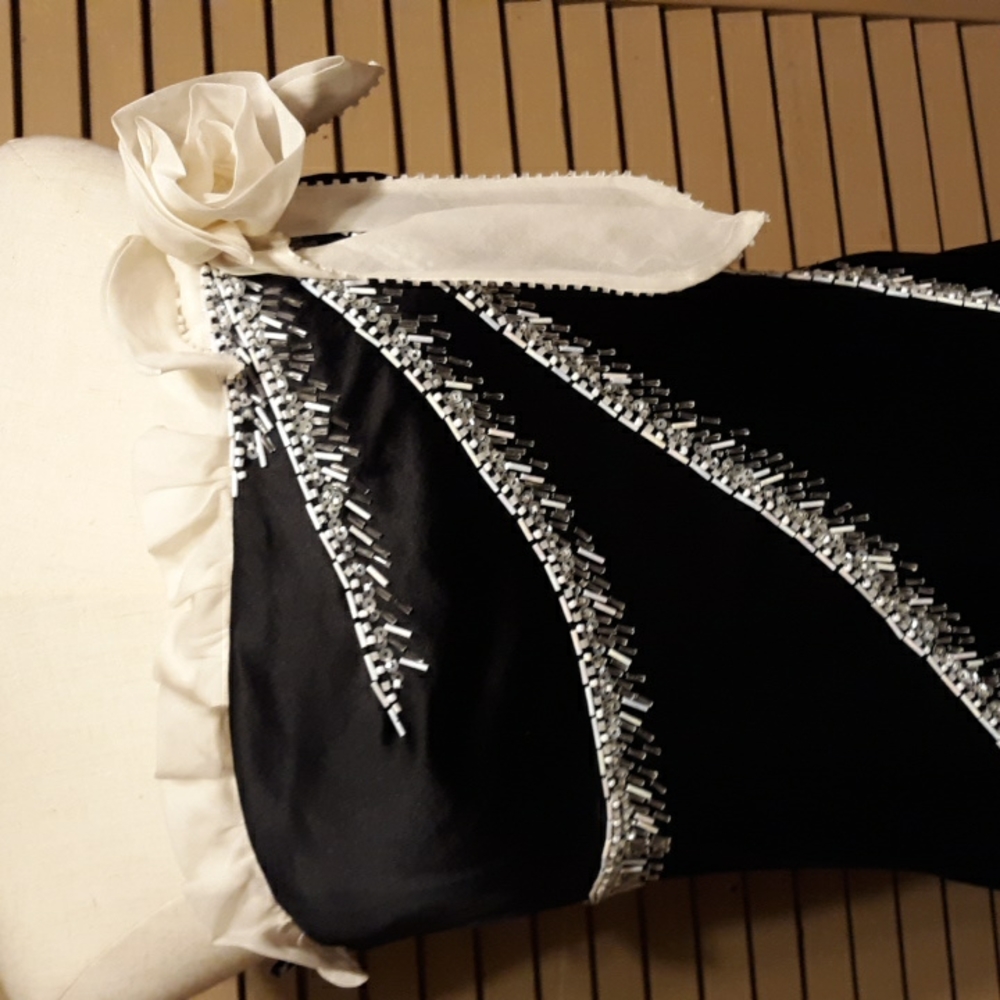 Xeniya strapless dress